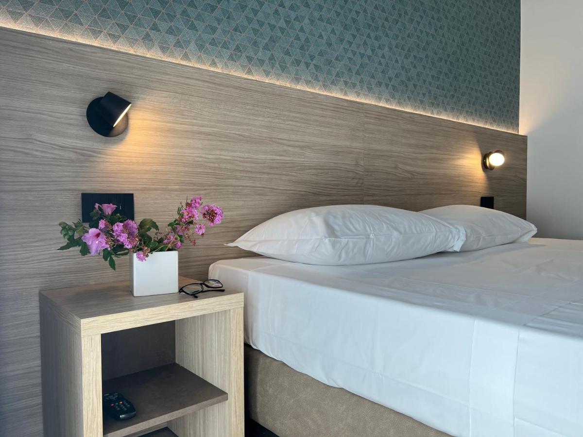 Hotel Gardenia Romano Canavese Ngoại thất bức ảnh