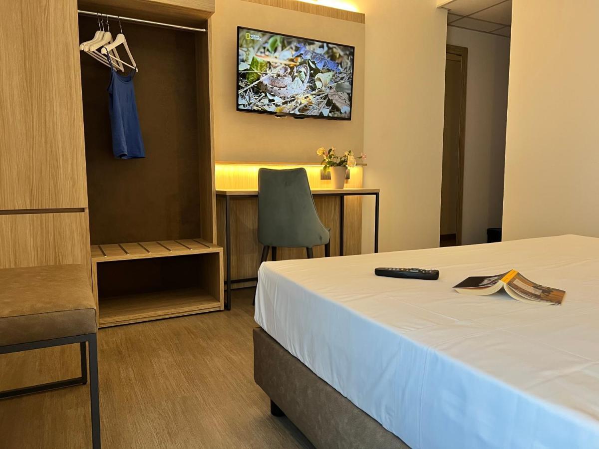 Hotel Gardenia Romano Canavese Ngoại thất bức ảnh