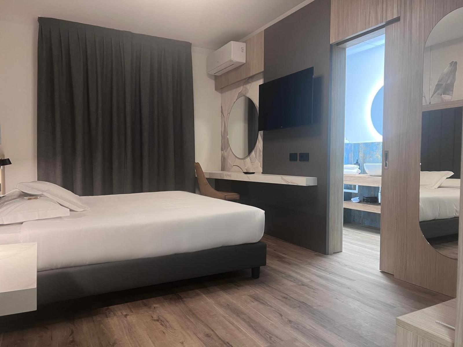 Hotel Gardenia Romano Canavese Ngoại thất bức ảnh